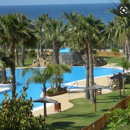 Апартаменты 1Ra Linea Playa Zahara Atlanterra Piscina Parking Захара-де-лос-Атунес Экстерьер фото